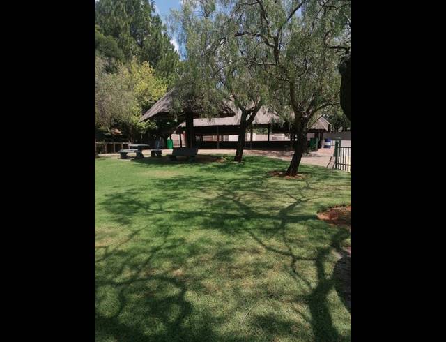 3 BEDROOM TOWNHOUSE FOR SALE IN VAALPARK